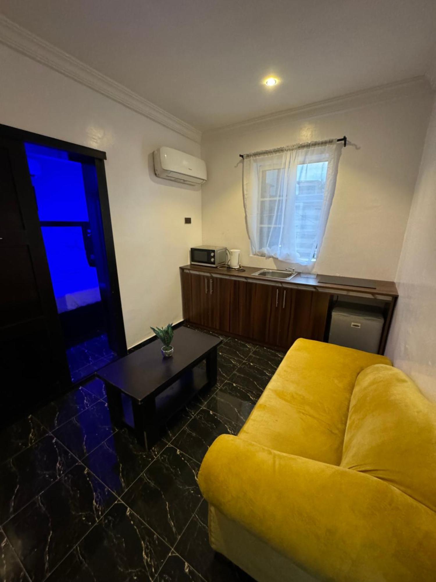 Posh Hotel And Suites Ikeja Luaran gambar