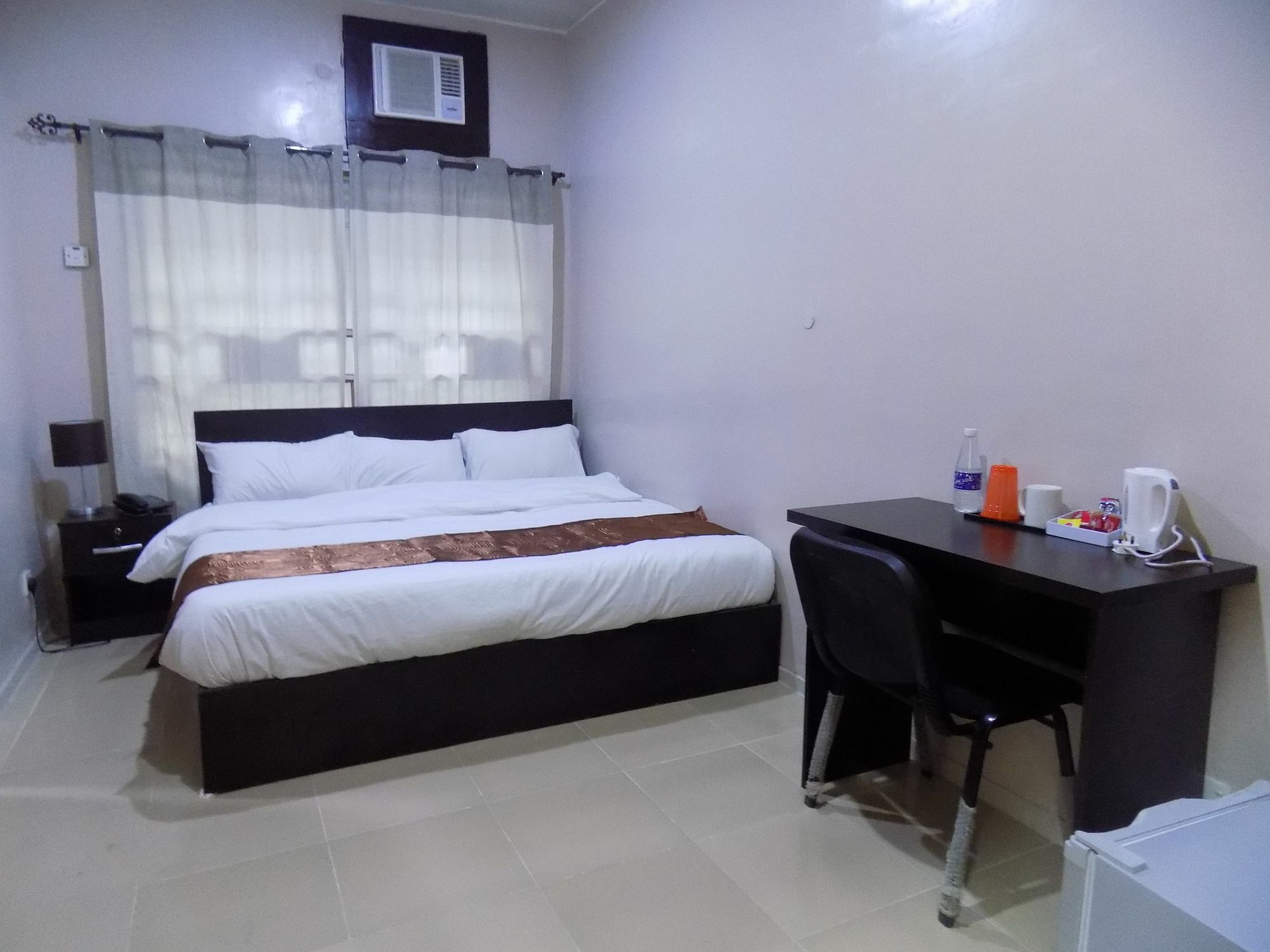 Posh Hotel And Suites Ikeja Luaran gambar